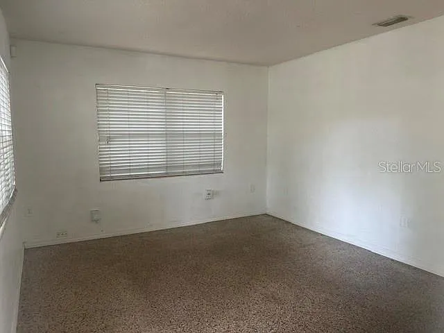 2211 E Amelia St — Photo 8
