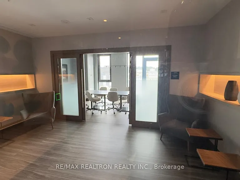 75 James St S #2912 — Photo 22
