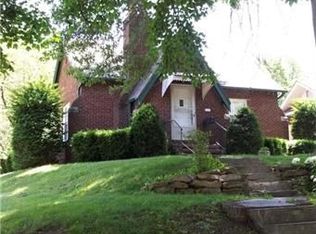 1701 Olive St, Higginsville, MO 64037