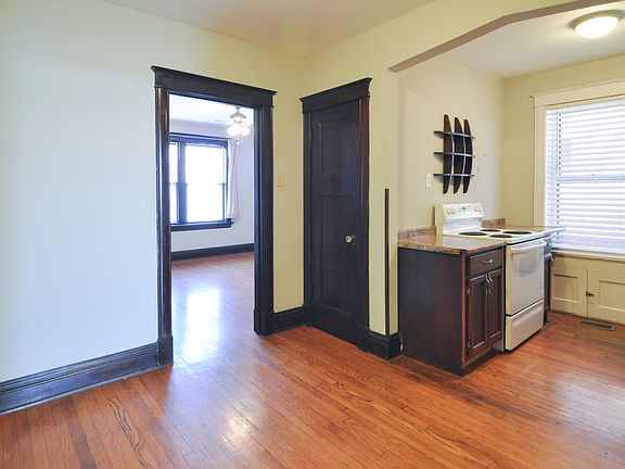 5th image of 4506 Wichita Ave #1