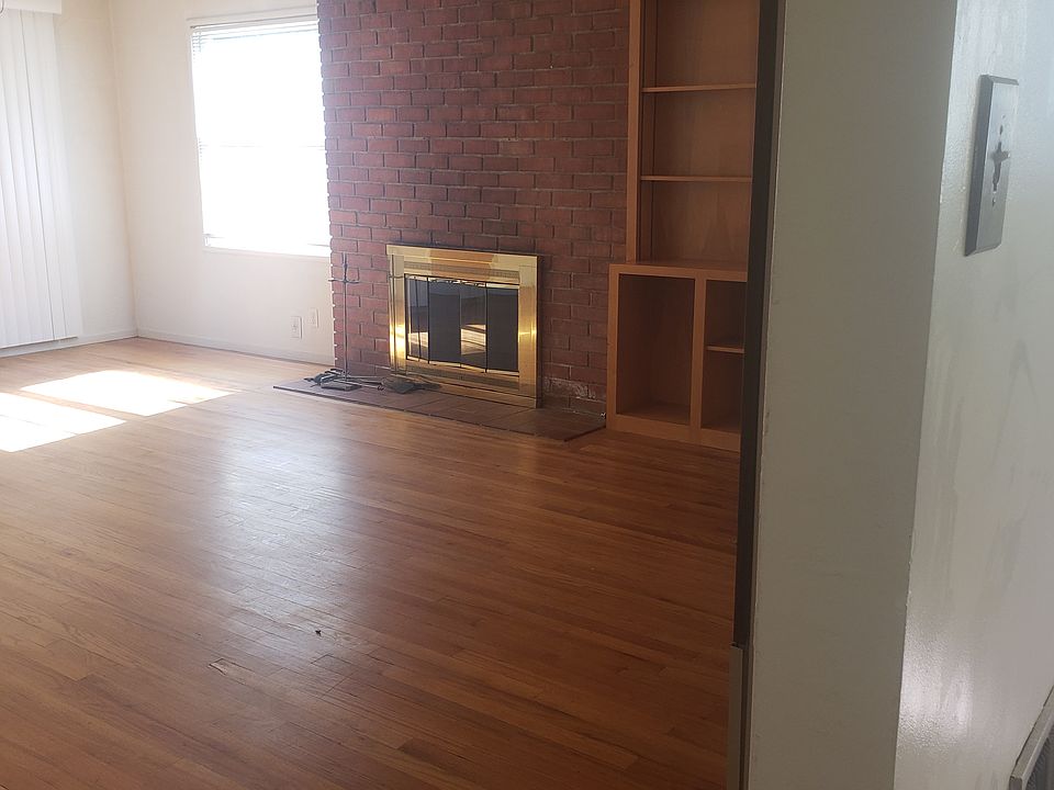 1st image of 1011 S Lee Ave
