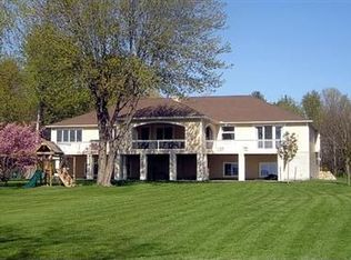 15455 148th Ave, Spring Lake, MI 49456