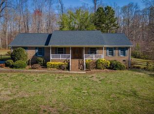 4005 Random Woods Rd, Liberty, NC 27298