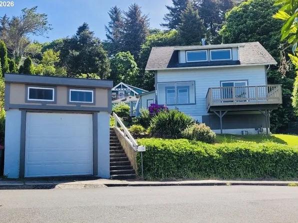 561 Rivington St, Astoria, OR 97103