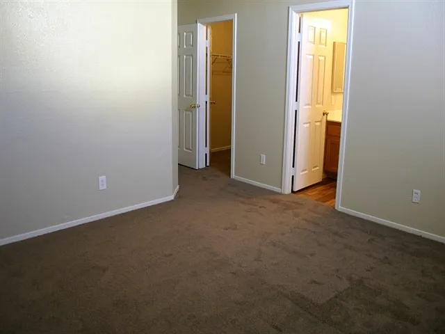 7000 Old Village Ave — Photo 9