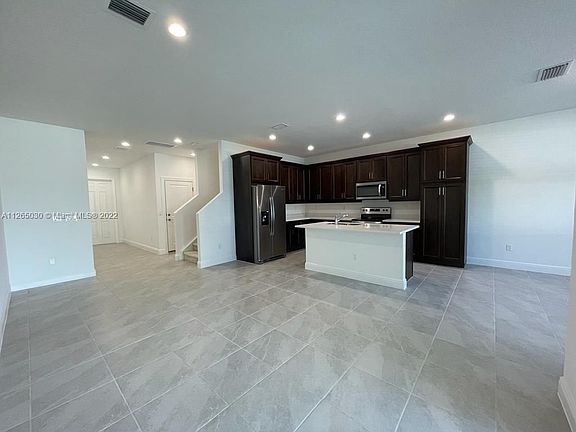 3rd image of 534 Parsons Way #534