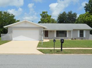 205 N Paul Revere Dr, Daytona Beach, FL 32119