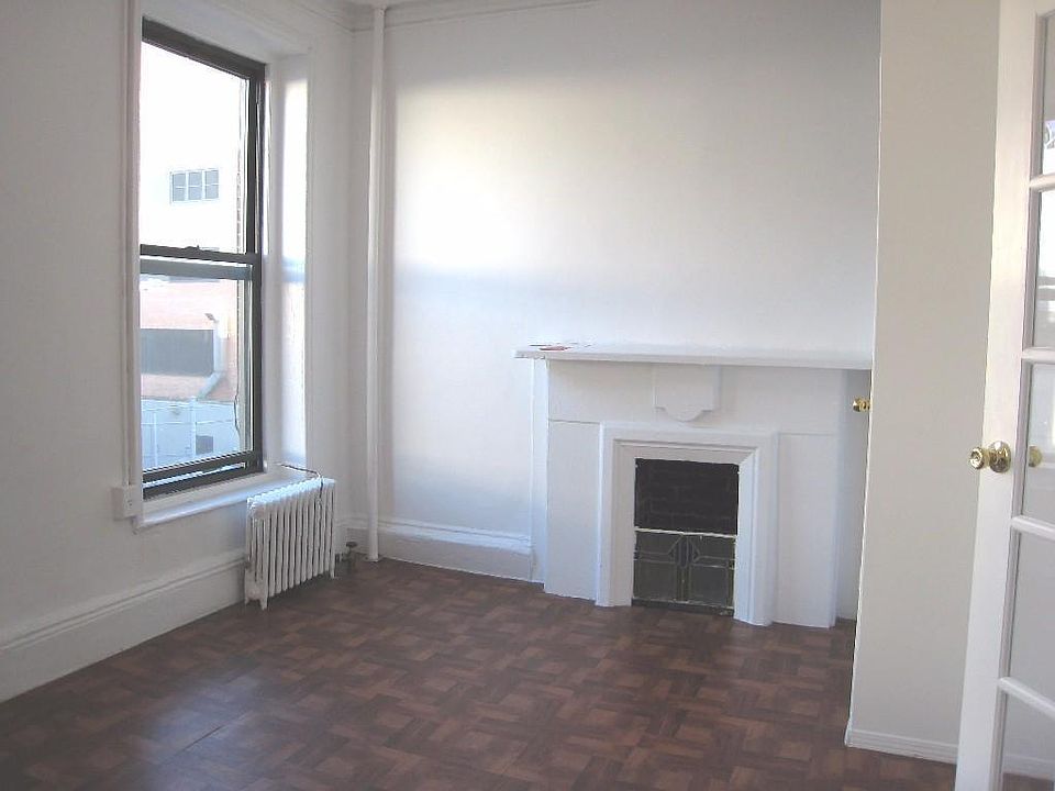 1st image of 554 W 50th St APT 3FE