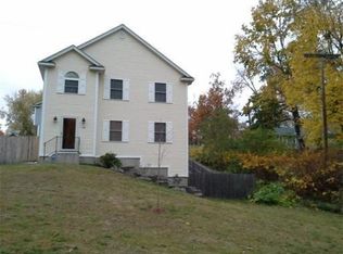 18 Riverton Rd, Springfield, MA 01109