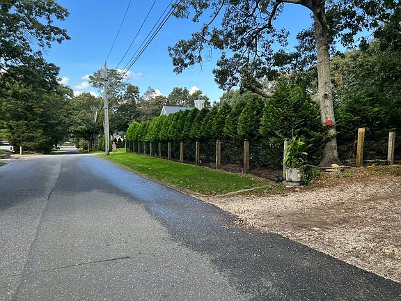 5th image of 14 Muir Blvd