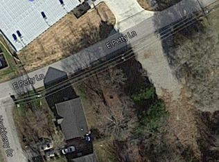 E Petty Ln, Winchester, TN 37398