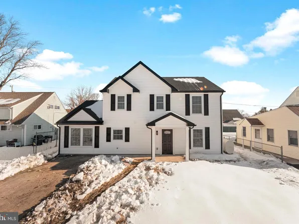 12 Geranium Rd, Levittown, PA 19057