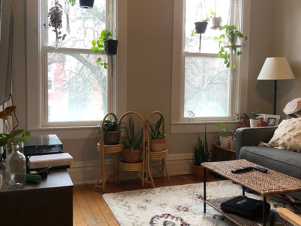 1st image of 1434 W Superior St #2F