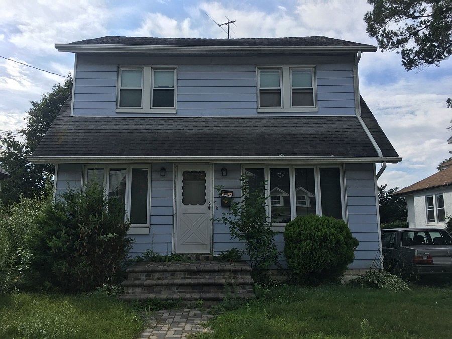 1st image of 26 E Greenwich Ave