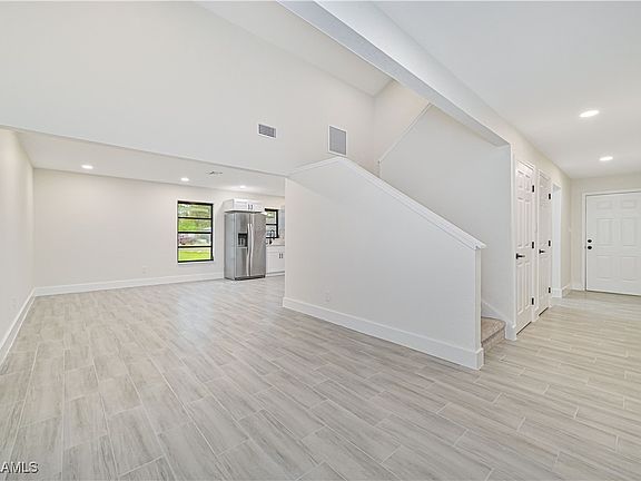 3rd image of 2805-2807 Hawalaska St