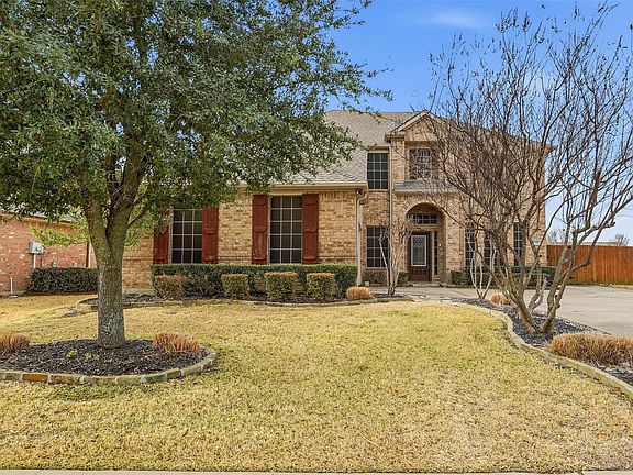 2nd image of 508 Lakeview Cir