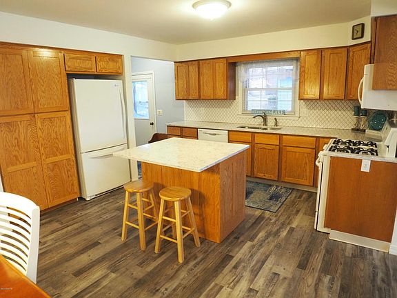 4th image of 3019 Loehrs Landing Dr