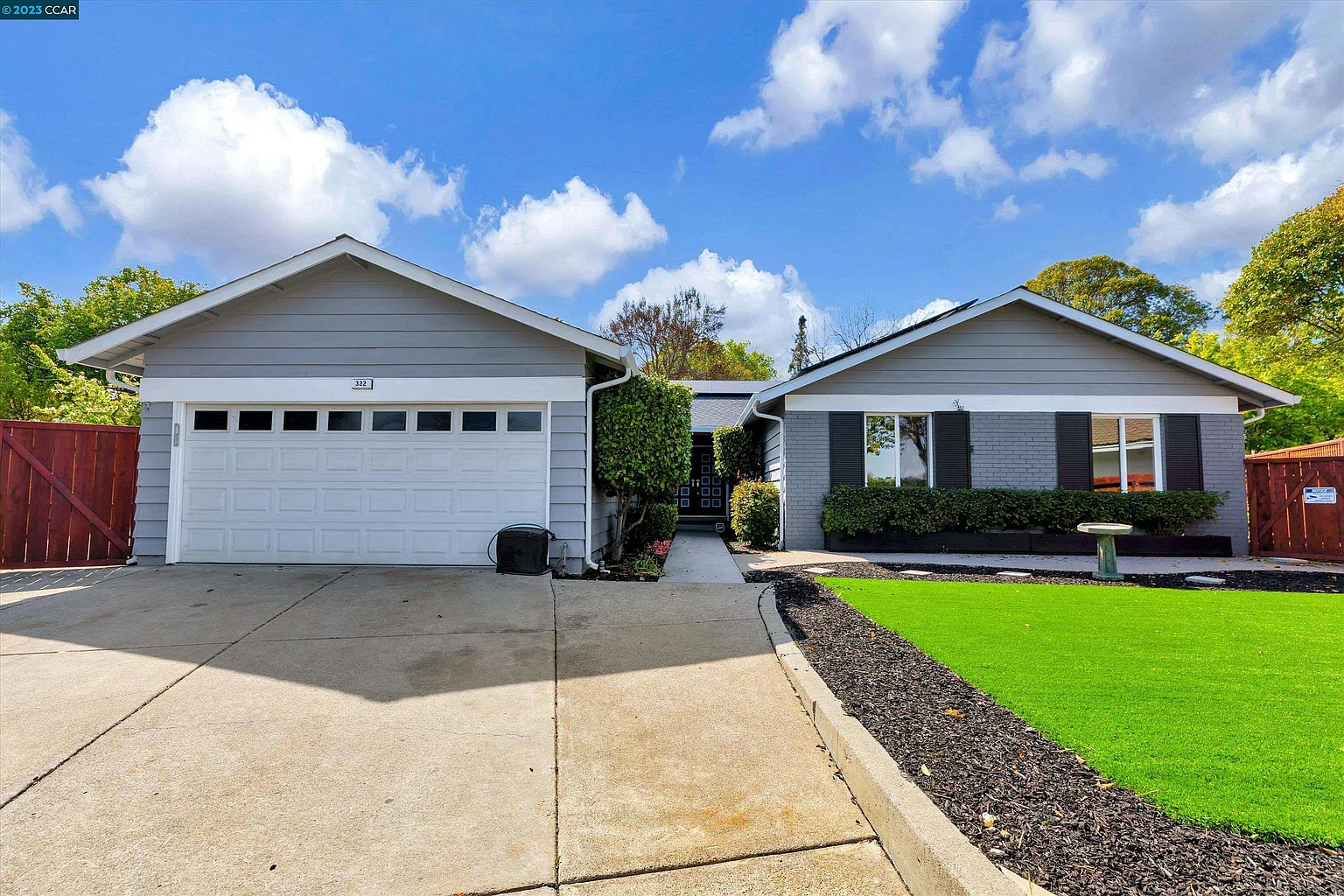 322 Almond Ct photo 1