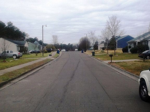 4th image of 706 Larchwood Dr