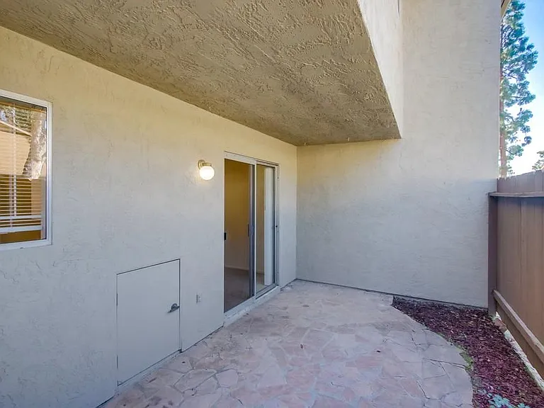7875 Camino Tranquilo — Photo 24