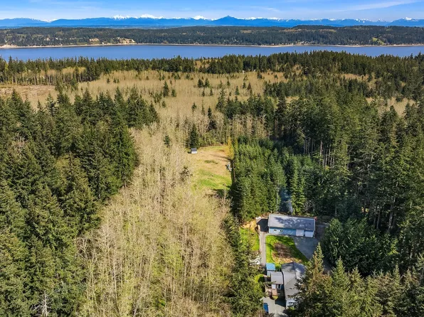 22872 State Route 525, Greenbank, WA 98253