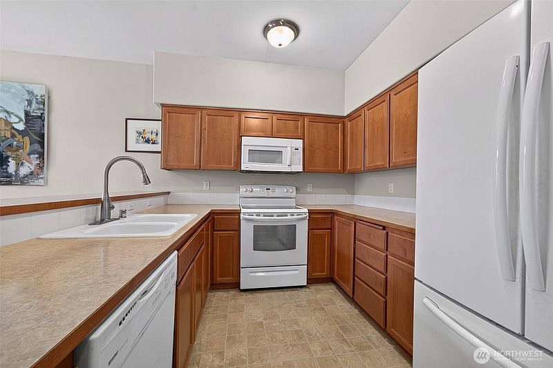 5th image of 116 60th Street SE