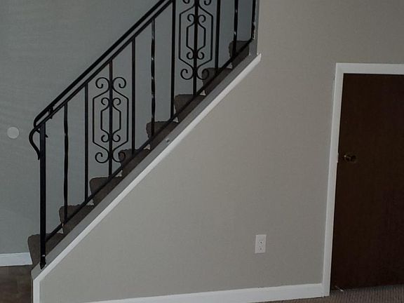 3rd image of 1406 County Road 6 W