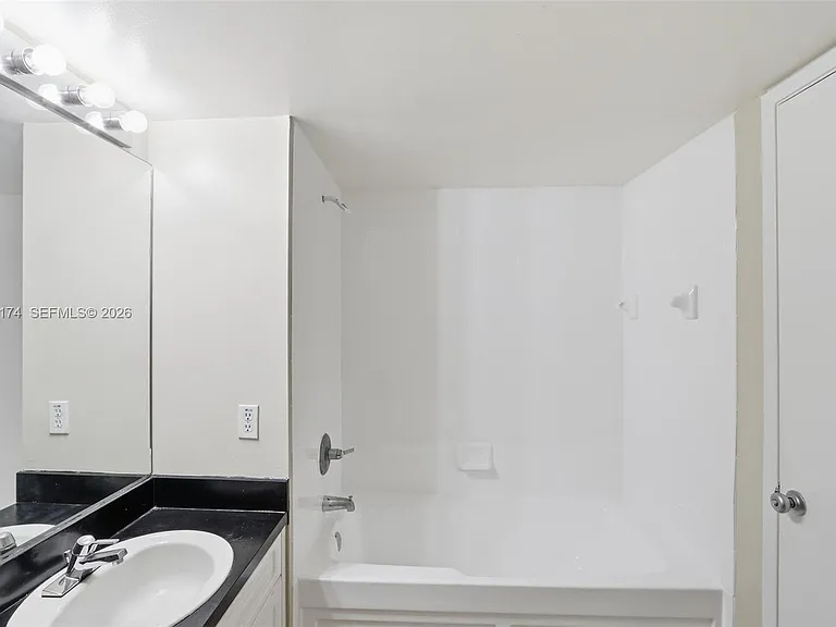 520 SE 5th Ave #2403 — Photo 50