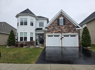 14 Metro Dr, Monroe Township, NJ