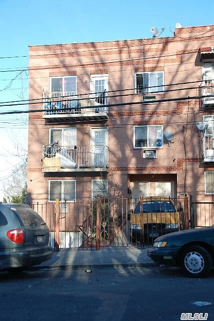 2nd image of 3213 107th St