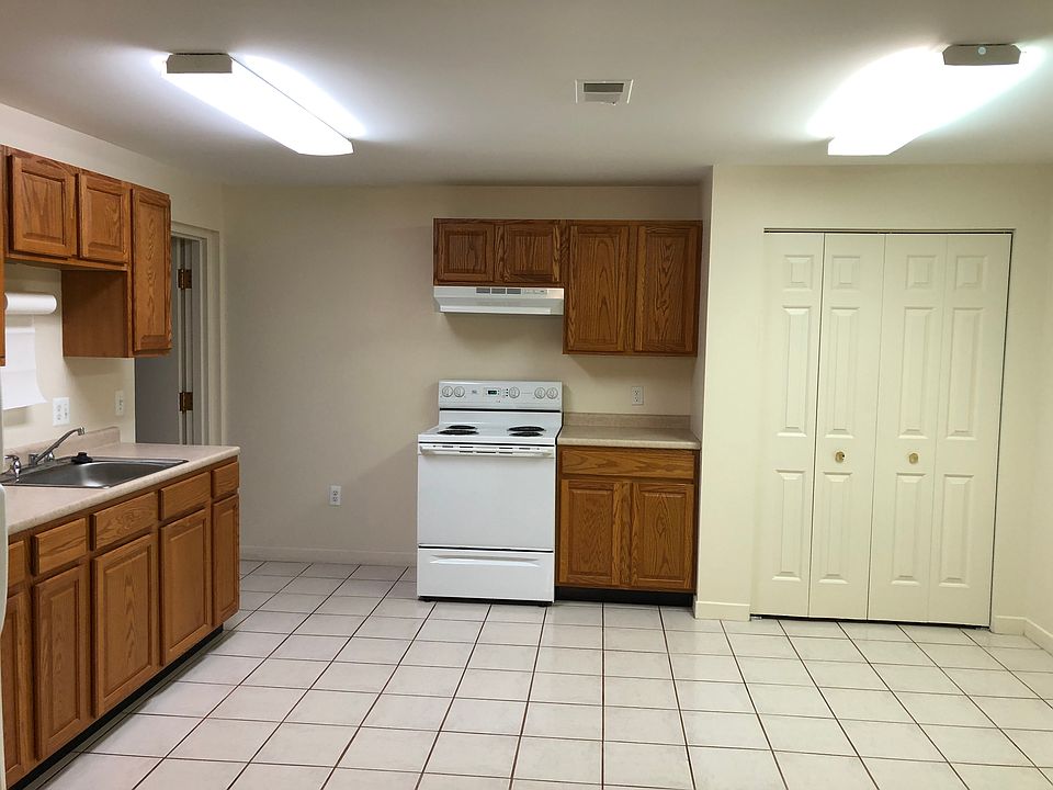 1st image of 420 North St APT 20