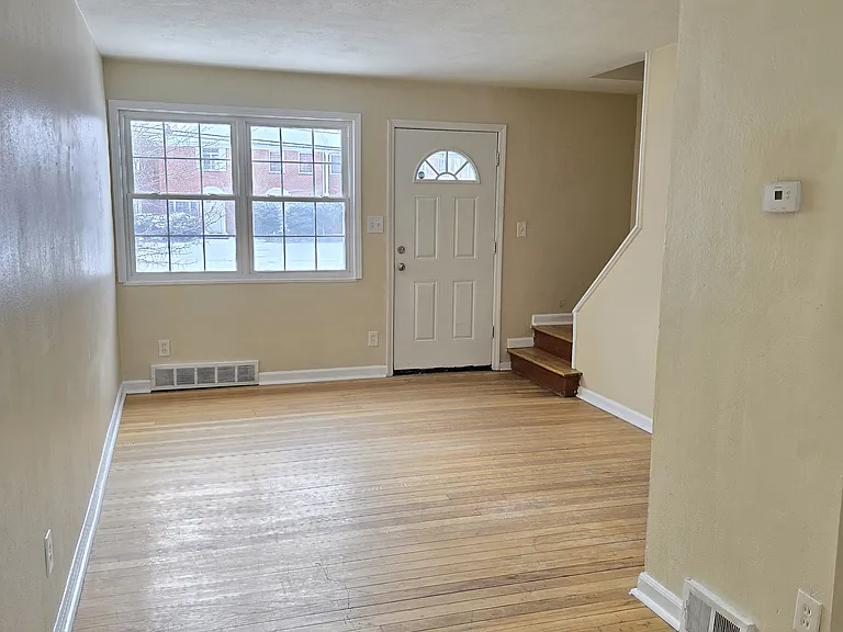 22751 Fox Ave #H — Photo 3