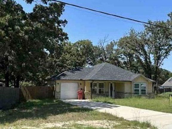4th image of 301 Indian Oaks Trl