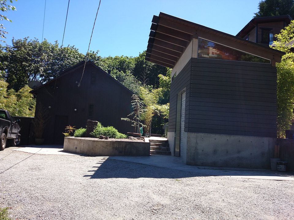 2nd image of 115 Euclid Ave