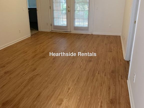 3rd image of 334-6A Brownlea Dr