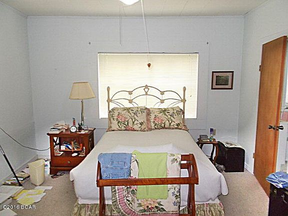 5th image of 16458 SE Pear St