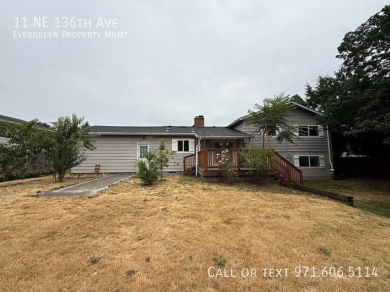 11 NE 136th Ave — Photo 36
