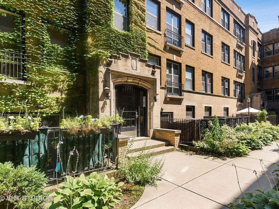 1st image of 1221 W Greenleaf Ave APT 3N
