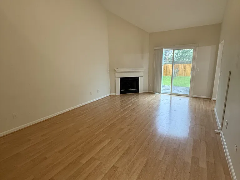 4009 Willowview Blvd — Photo 16