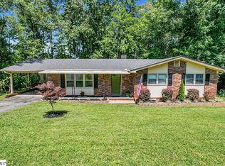 105 Canaan Dr, Easley, SC 29640