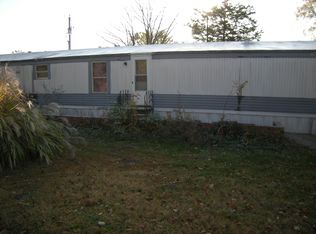 10446 N Flynt Ln, Hallsville, MO 65255
