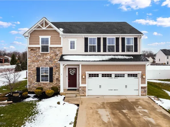 7348 Warblers Ln, North Ridgeville, OH 44039