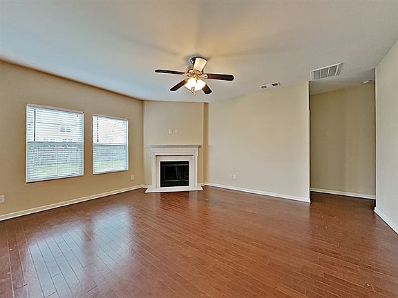 2nd image of 636 Pemberton Dr