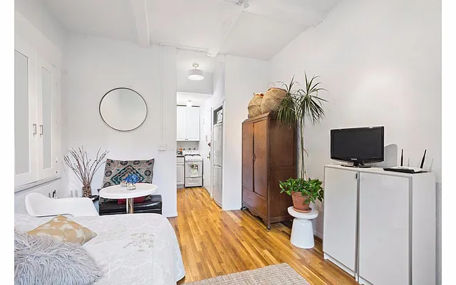 Sold by Keller Williams NYC | media 2