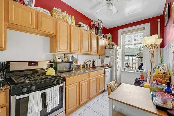 Rented by Cooper & Cooper Real Estate | media 7