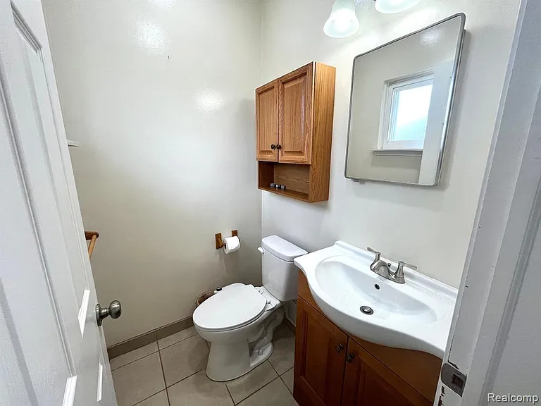 31015 Dorais St — Photo 14
