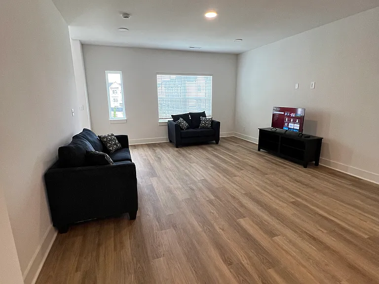 700 N Dupont Ave #312B — Photo 8