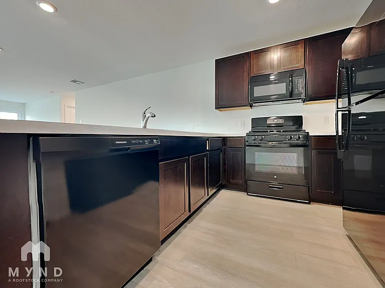 26815 Wilderye Cove Ln — Photo 7