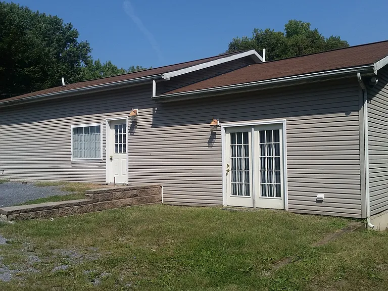 345 Rick St — Photo 1