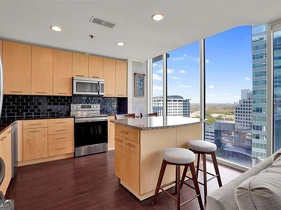 3rd image of 3324 Peachtree Rd NE Unit 1307